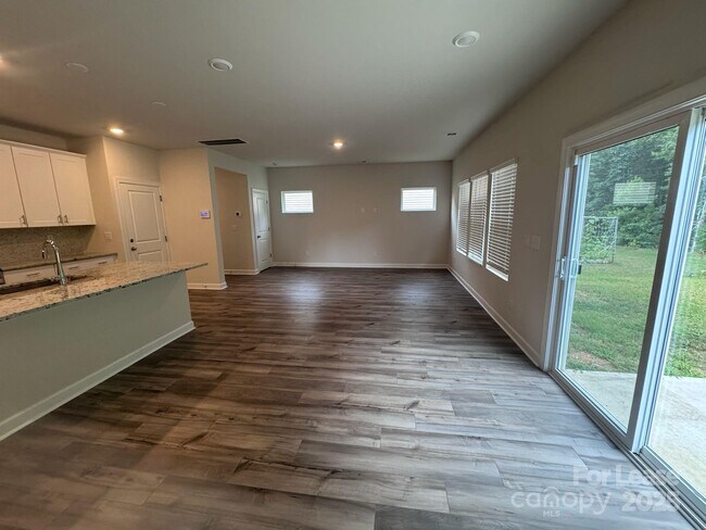 Building Photo - 125 Johns Cardinal Dr