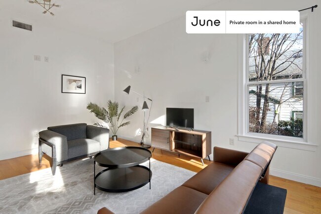 Building Photo - Room in Shared 4 bed/2 bath home