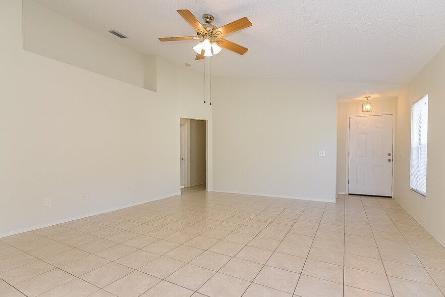 Building Photo - 9837 Morris Glen Way