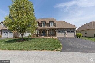 Building Photo - 142 Lewis Washington Dr