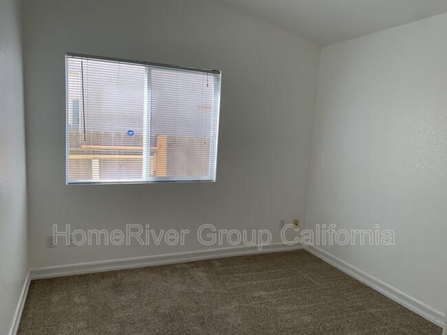 Building Photo - 230 Mike Gartrell Cir
