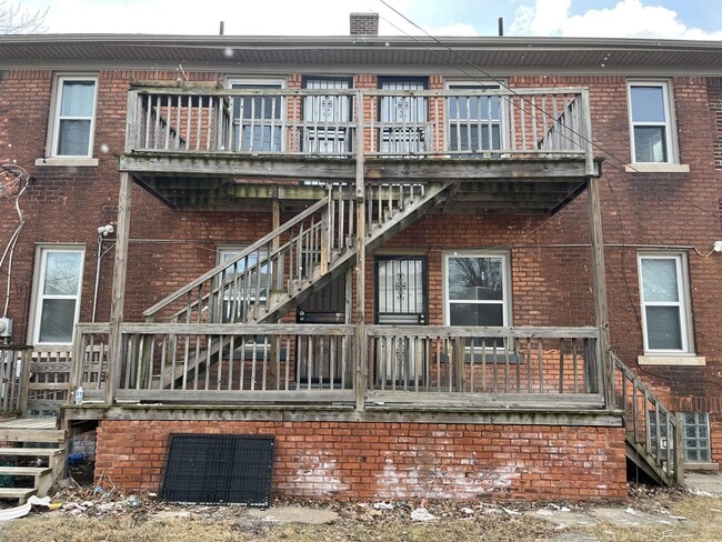 Building Photo - 1350 Alter Rd