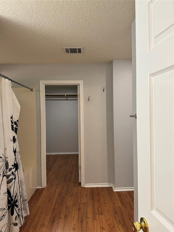 Building Photo - 9700 Copper Creek Dr