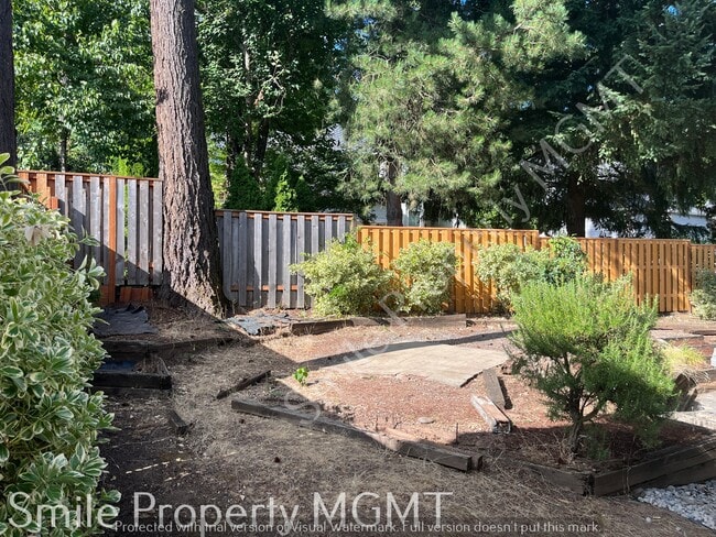 Building Photo - 6109 Summer Woods