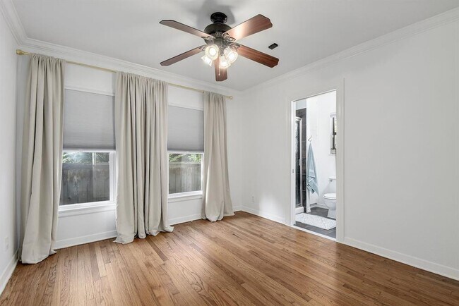 Building Photo - 5800 Chesterfield Ave