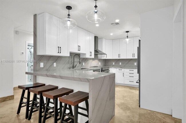 Building Photo - 6820 SW 86th Ave