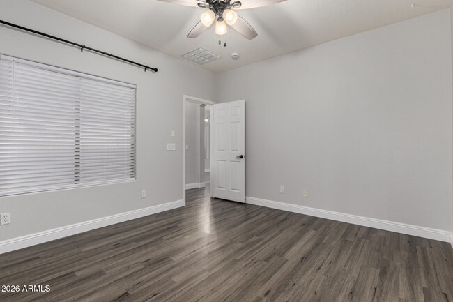 Building Photo - 15118 N 138th Ln