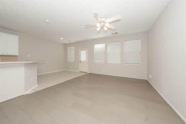 Building Photo - 14310 Mirkwood Ln