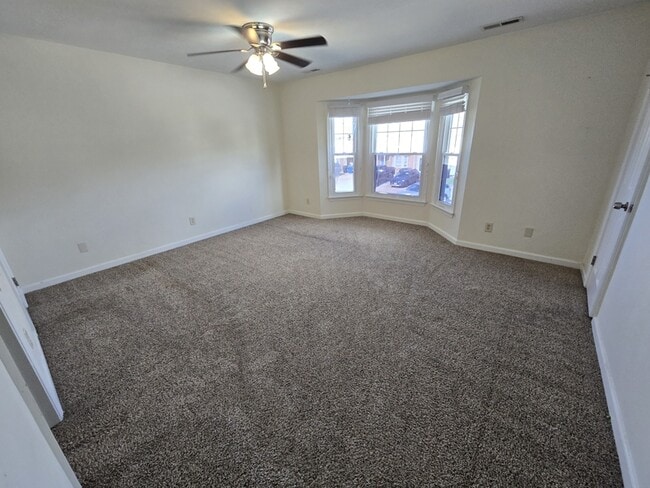 Building Photo - 166 Majestic Cir