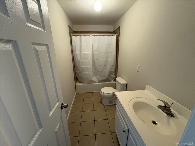 Building Photo - 26 Park Ave