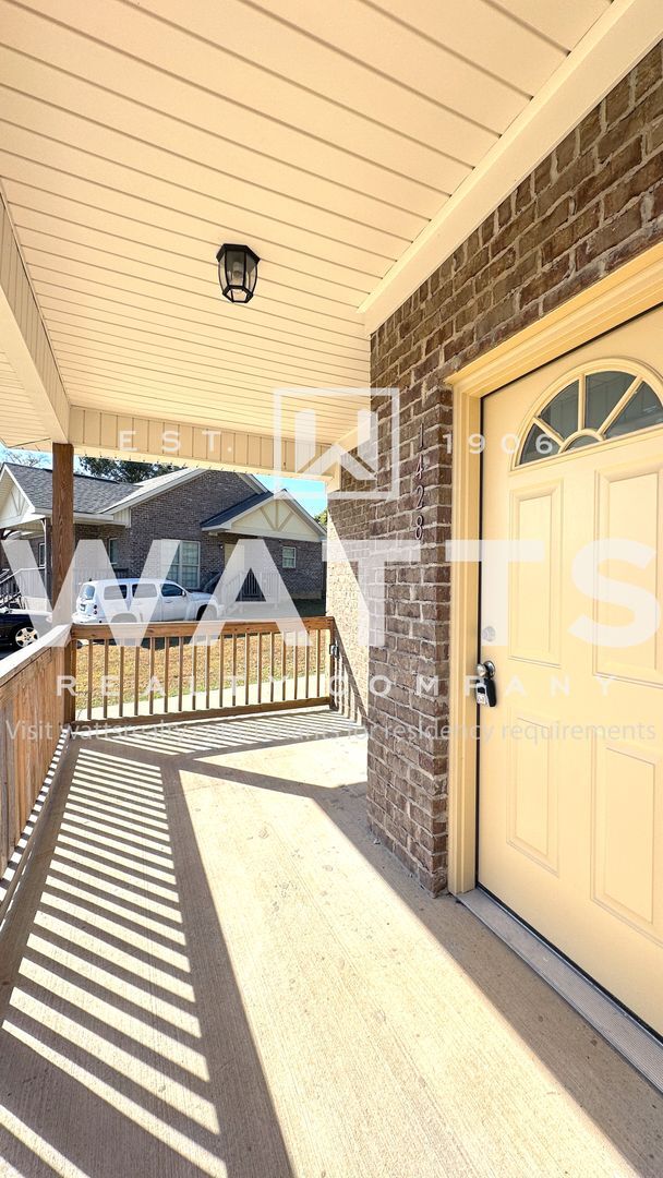 Building Photo - 1434 Magnolia Dr