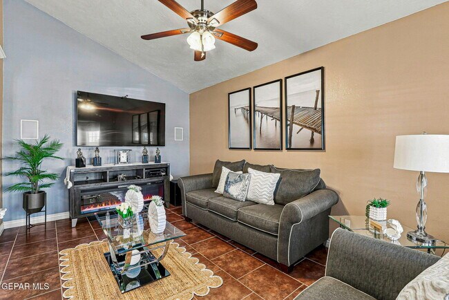 Building Photo - 4648 Robert Acosta Dr
