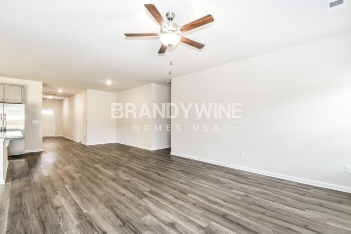 Building Photo - 645 Patmore Dr