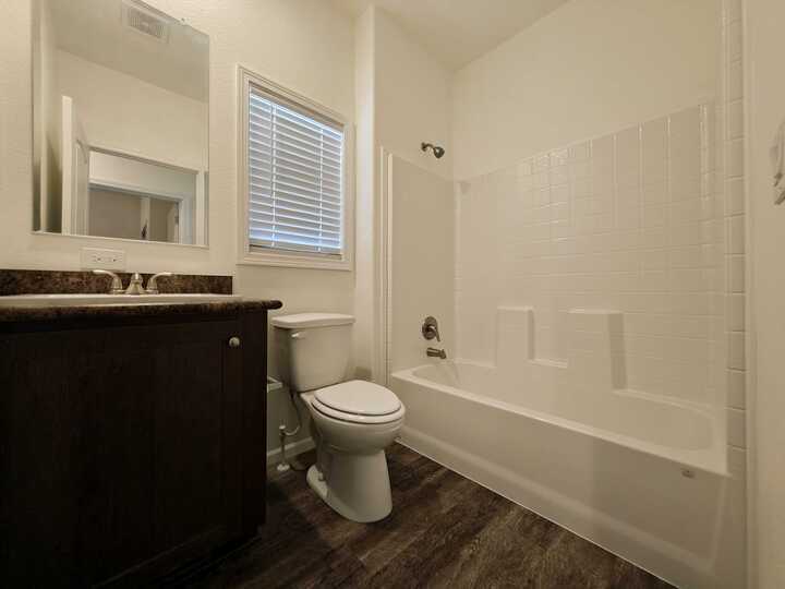 Building Photo - 16005 N 32nd St