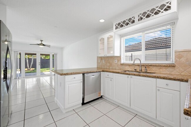 Building Photo - 15398 SW 172nd Terrace