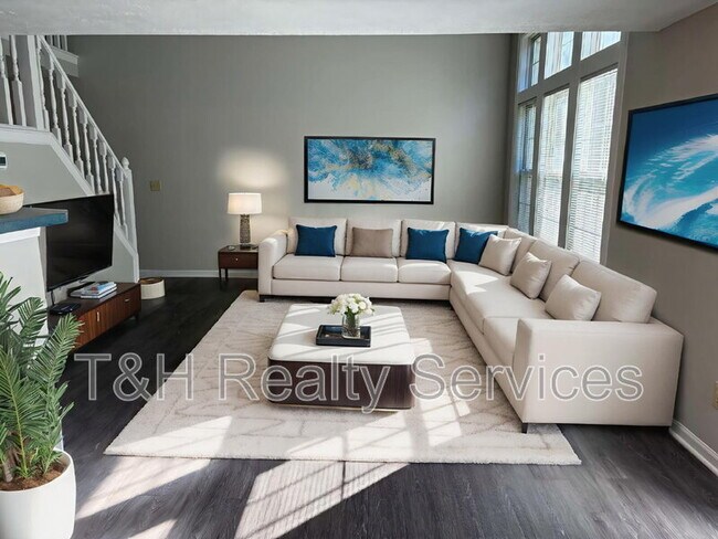 Building Photo - 1566 Brookfield Cir