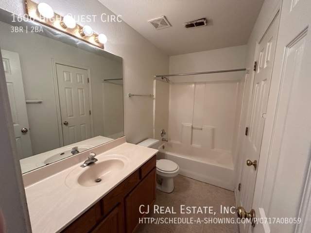 Building Photo - 1606 High Quest Cir