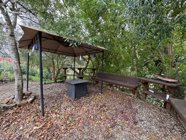Building Photo - Beautiful 3 bedroom gated home in Aptos Hills!