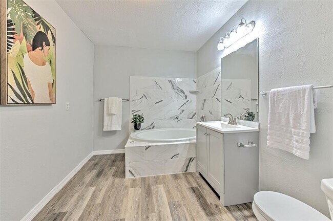 Building Photo - 1511 Meridel Ave