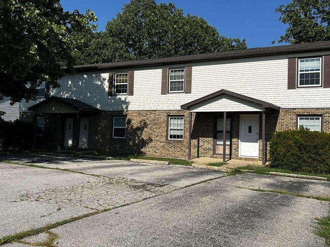 Building Photo - 203 Country Villa Ln