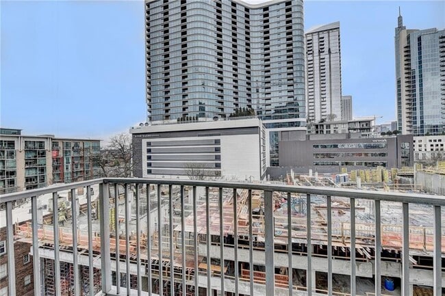 Building Photo - 923 Peachtree St NE