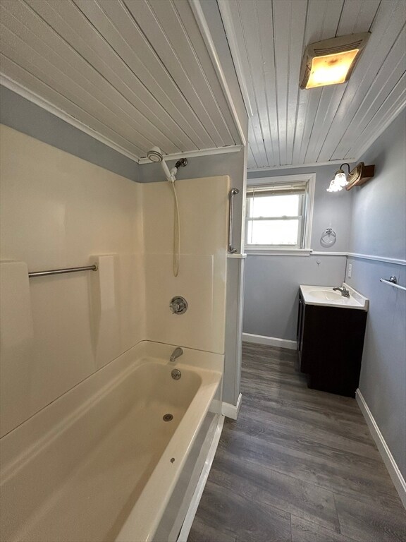 Building Photo - 11 Davis St