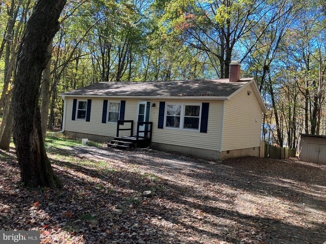 Building Photo - 101 Mohawk Trail