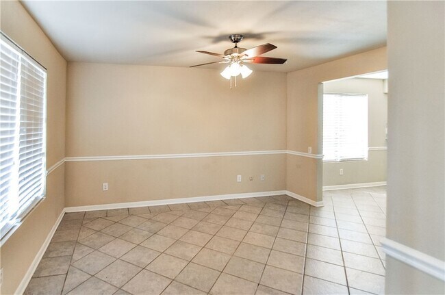 Building Photo - 1506 Lemon Tree Ln