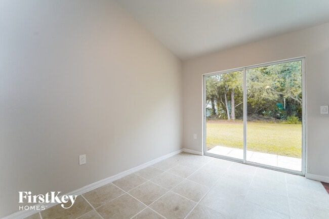 Building Photo - 3836 Candia Ave