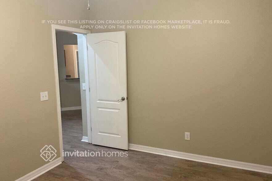 Building Photo - 1619 Bonita Bluff Ct