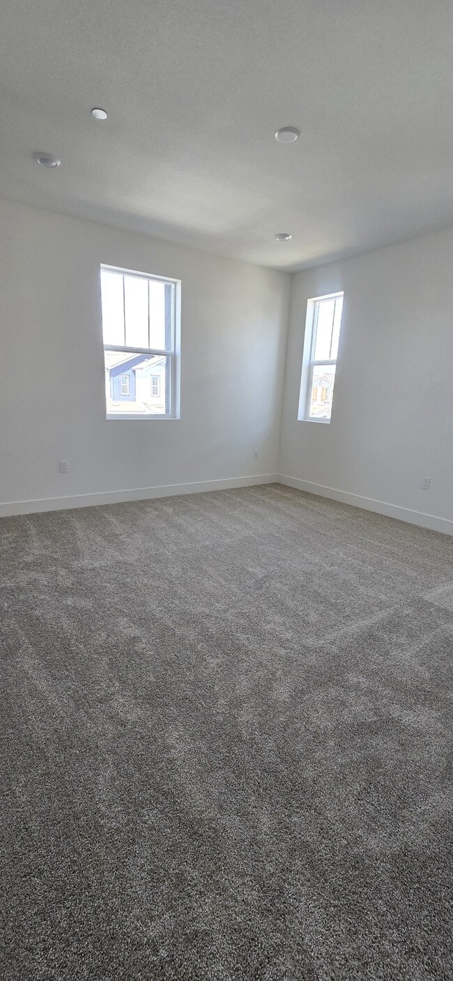 Building Photo - Brand New 2025 Solar-Powered 4 Bed, 3 Bath...