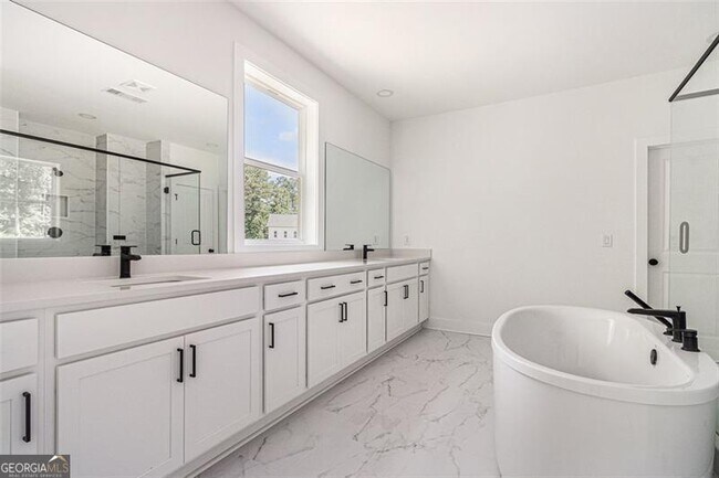 Building Photo - 7043 Foundry Dr