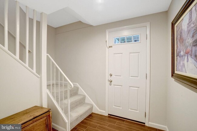 Building Photo - 6510 Carriage Dr