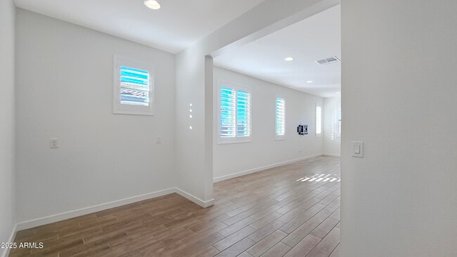 Building Photo - 17864 W Thistle Landing Dr