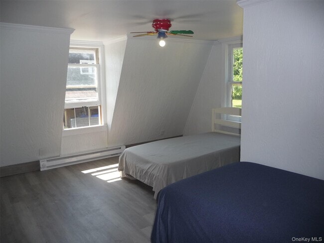 Building Photo - 971 US-209