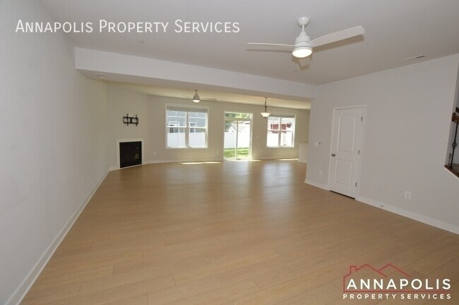 Building Photo - 503 Highland Dr