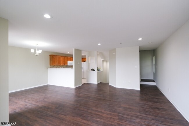 Building Photo - 1611 Vista Terrace