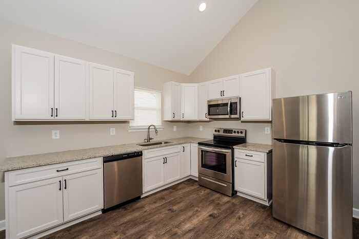Building Photo - 160 Willowridge Ln