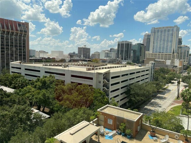 Building Photo - 322 E Central Blvd