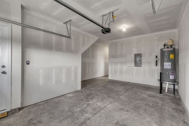 Building Photo - 1205 Harper Lndg