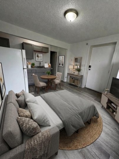 Building Photo - 685 Michigan Ave