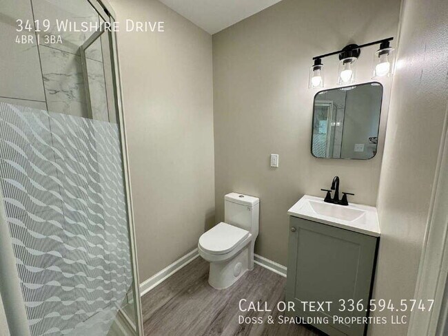 Building Photo - 3419 Wilshire Dr