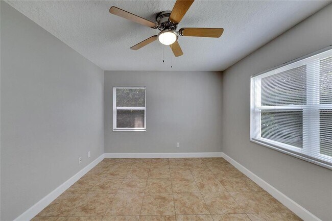 Building Photo - 3418 W Union St