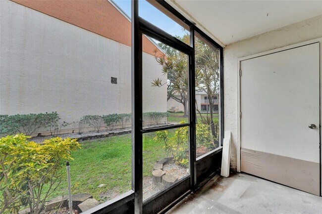 Building Photo - 9940 7th Way N