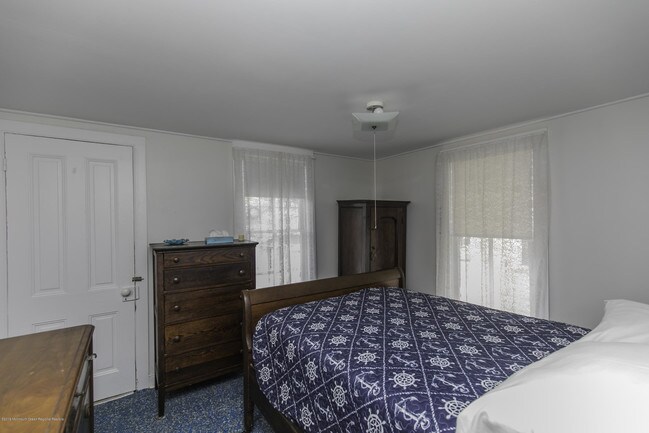 Building Photo - 35 1/2 Olin St