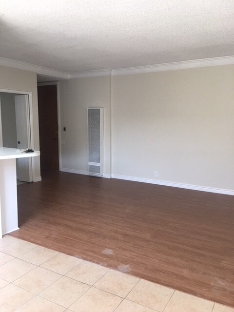 Building Photo - 303 Commonwealth Ave