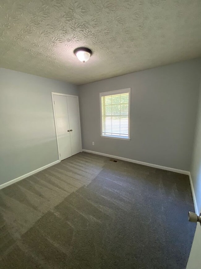 Building Photo - 3063 Sasanqua Ln SW