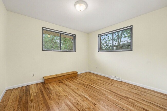 Building Photo - 76 Newland Ct