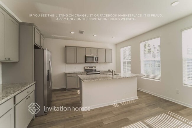 Building Photo - 5031 Ragsdale Dr