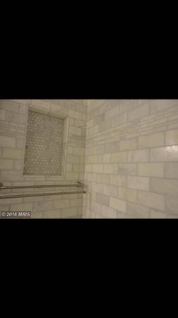 Building Photo - 876 College Pkwy